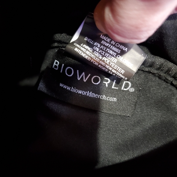 Bioworld Peanuts Backpack - Picture 8 of 9